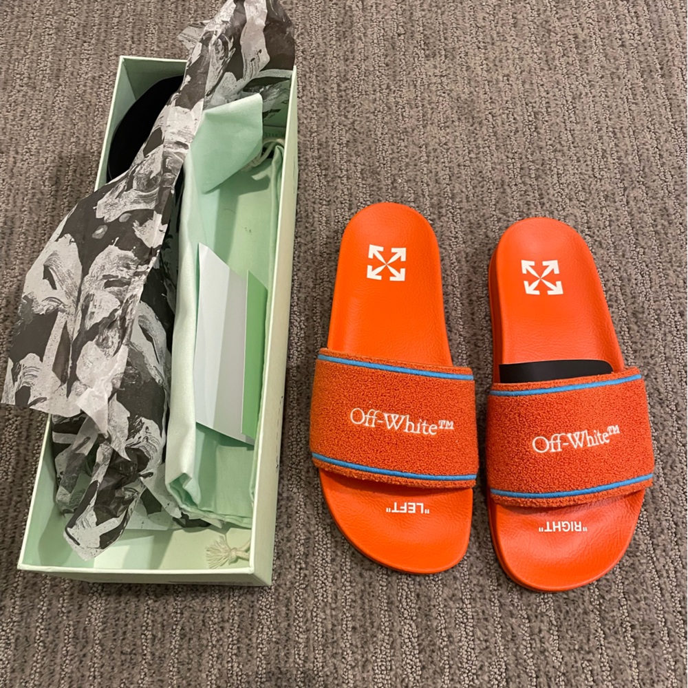 OFF-WHITE Orange Towel Logo Slides size: 10 / 43